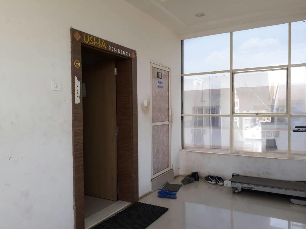 Stay Guru Usha Residency Bhuj Ngoại thất bức ảnh